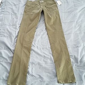 NWT DYLAN STRETCH JEANS. SIZE 6.